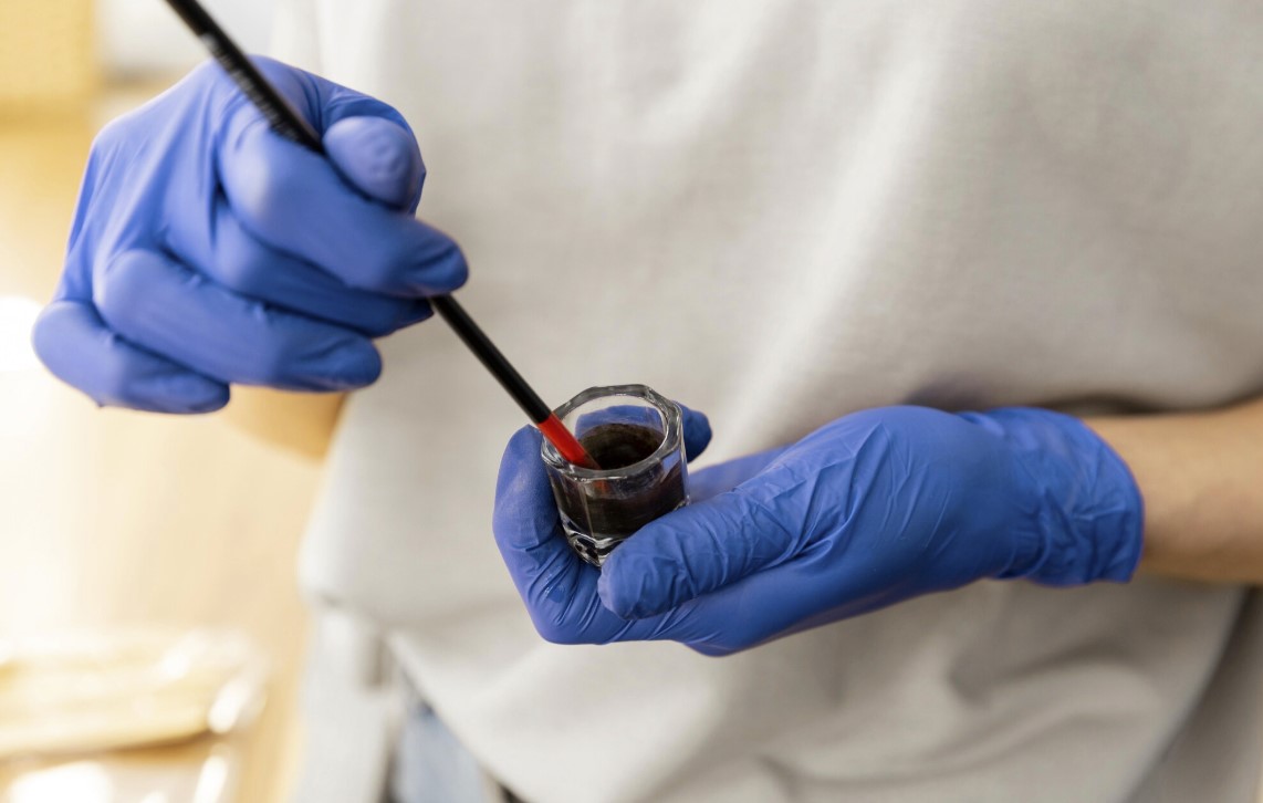 Jak dlouho schne křišťálová pryskyřice a co to ovlivňuje